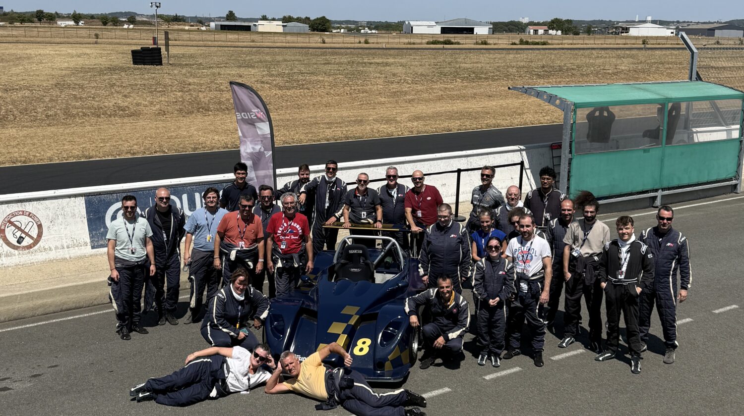 Groupe DLF Industrie en Team Building chez R-ace Inside
